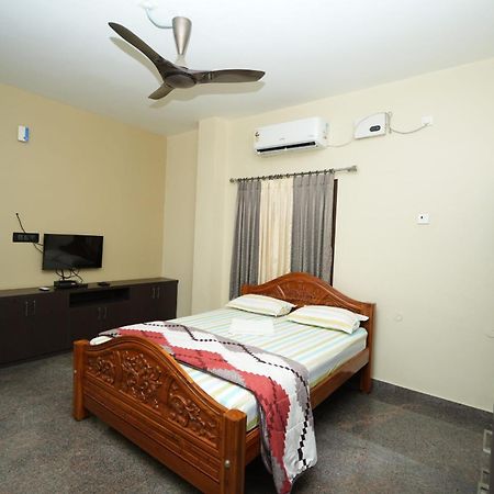 Hotel Goutham Residency Kadalur Exterior foto