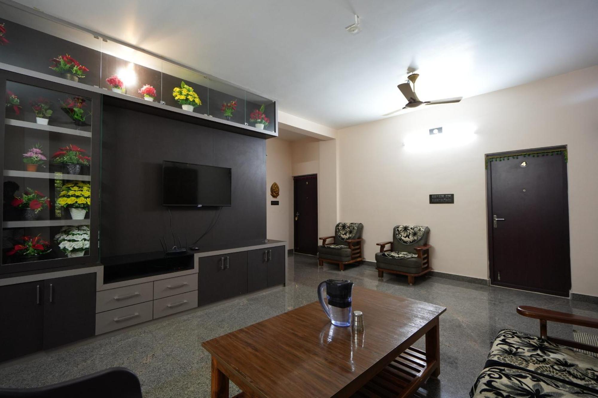 Hotel Goutham Residency Kadalur Exterior foto